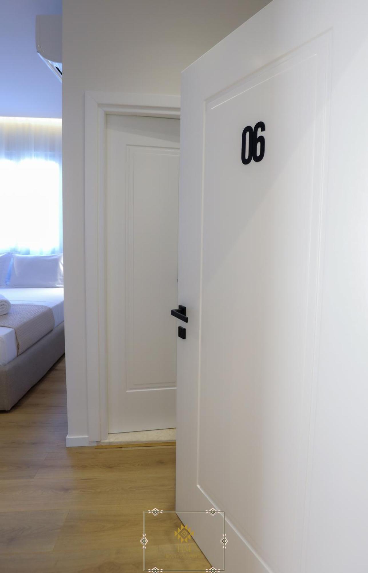 Hm Boutique Hotel Круя Экстерьер фото